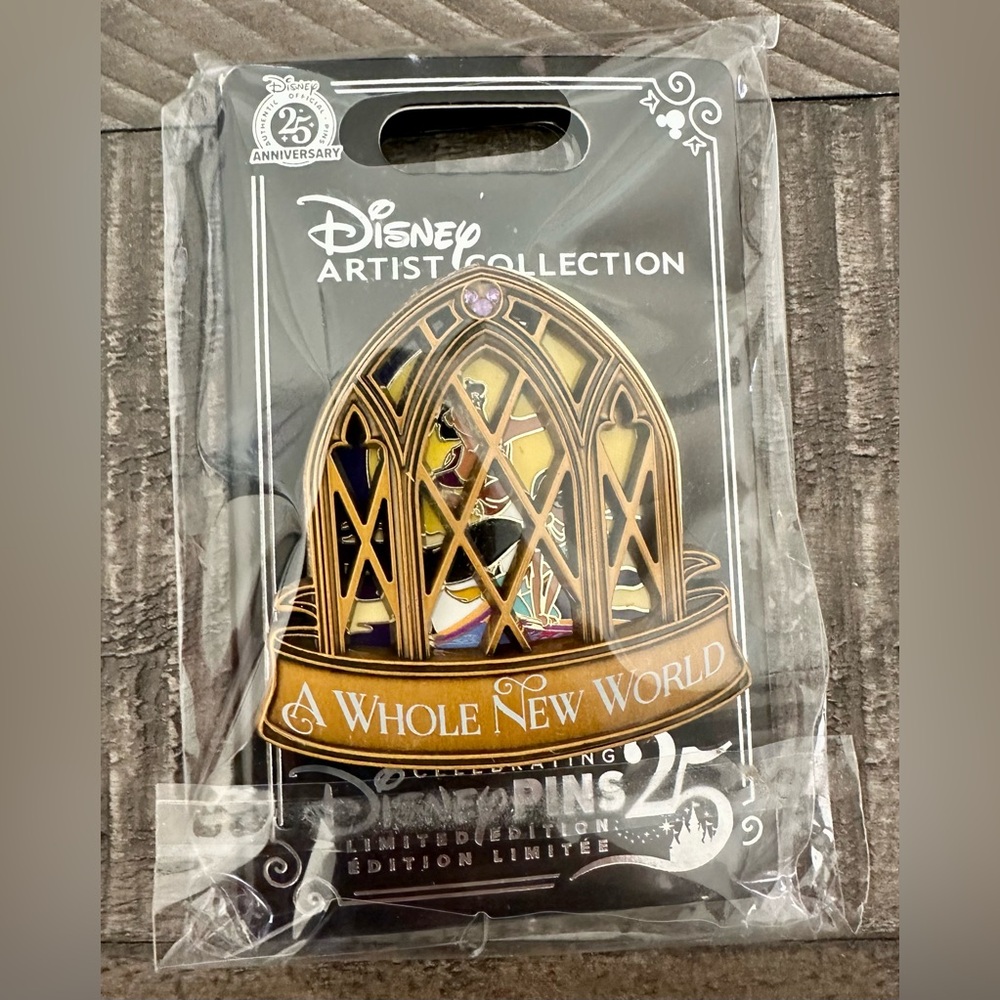 Aladdin Magnetic Pin-Disney Artist Collection by Jes Willis-Limited Edition